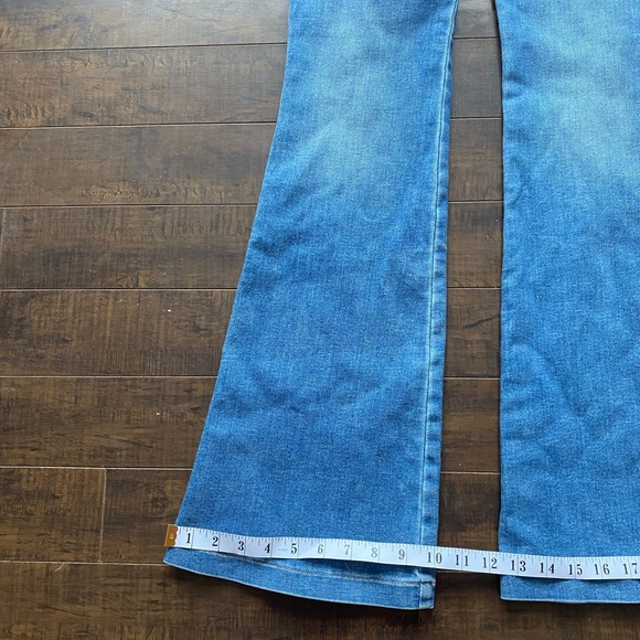 Spanx Everywhere Flare jeans - Picture 10 of 13